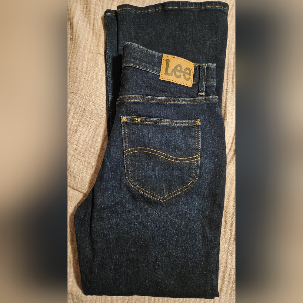 NWOT Lee womens bootcut comfort waist